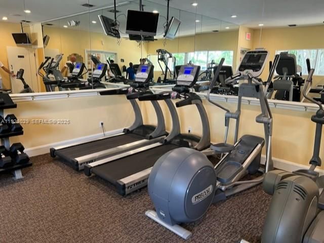 出租: $1,690 (1 贝兹, 1 浴室, 695 平方英尺)