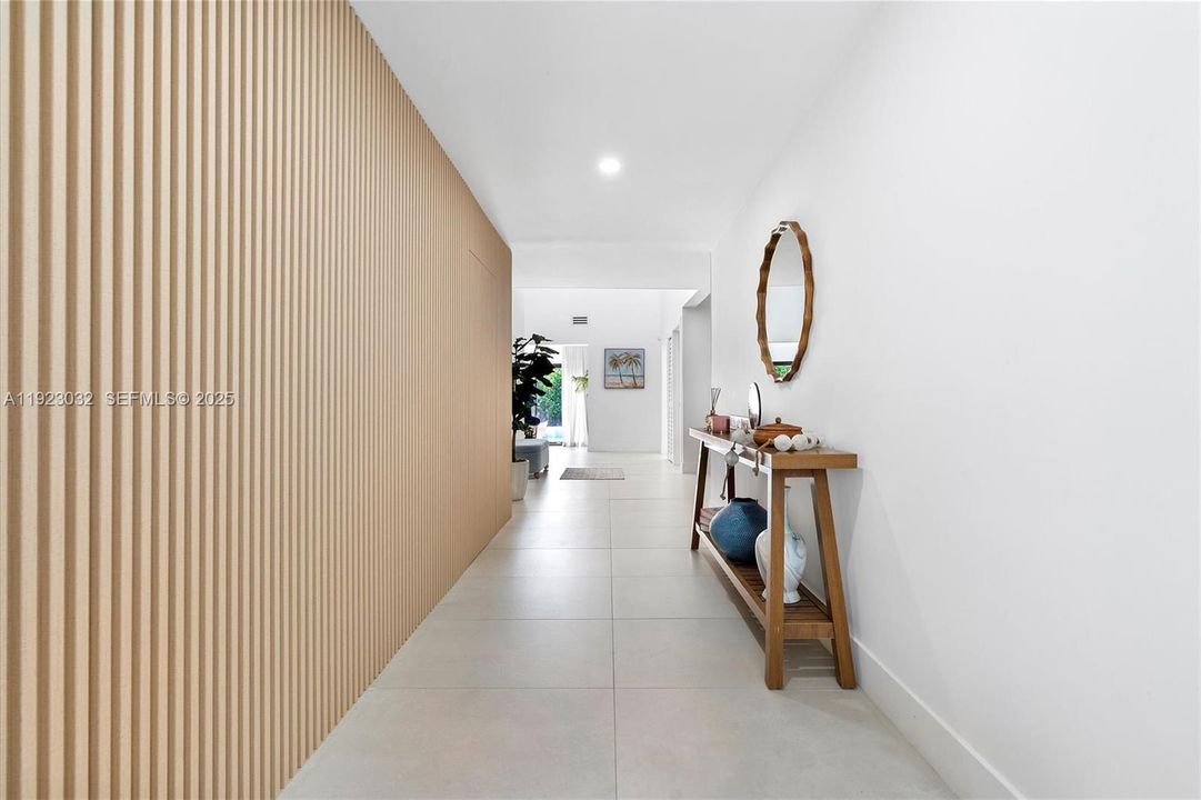 For Sale: $2,299,000 (5 beds, 4 baths, 3739 Square Feet)