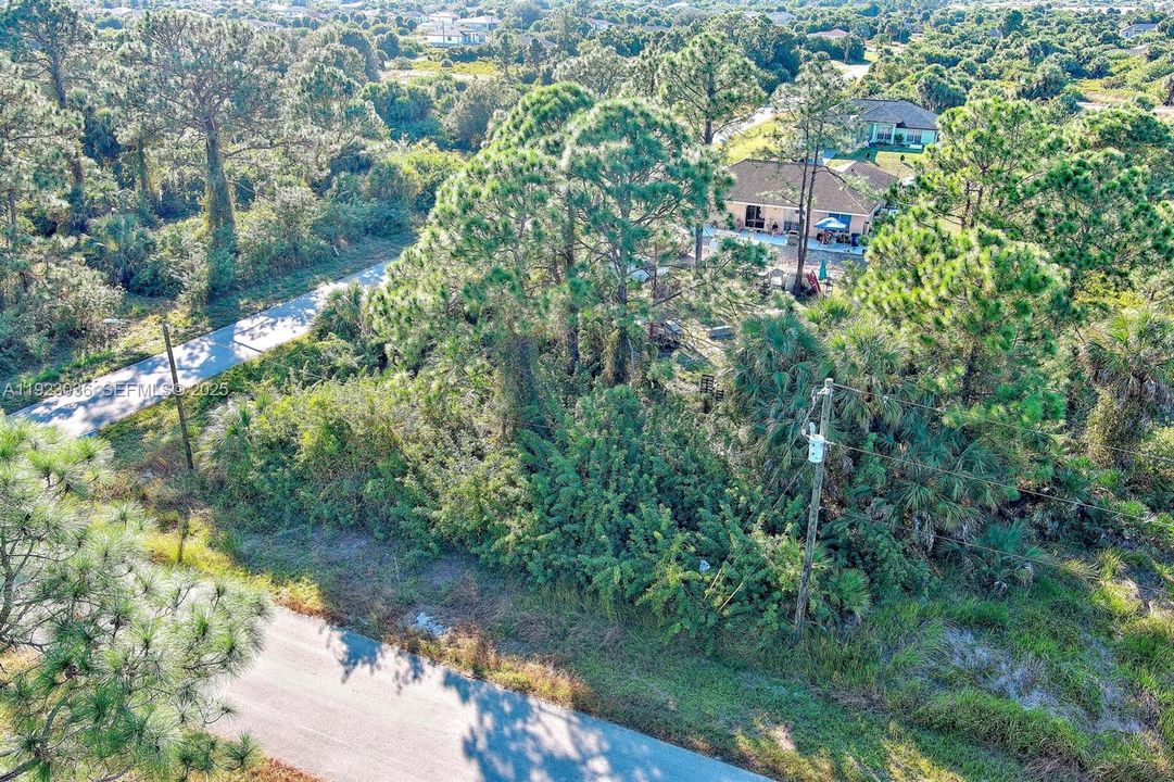 待售: $25,000 (0.27 acres)