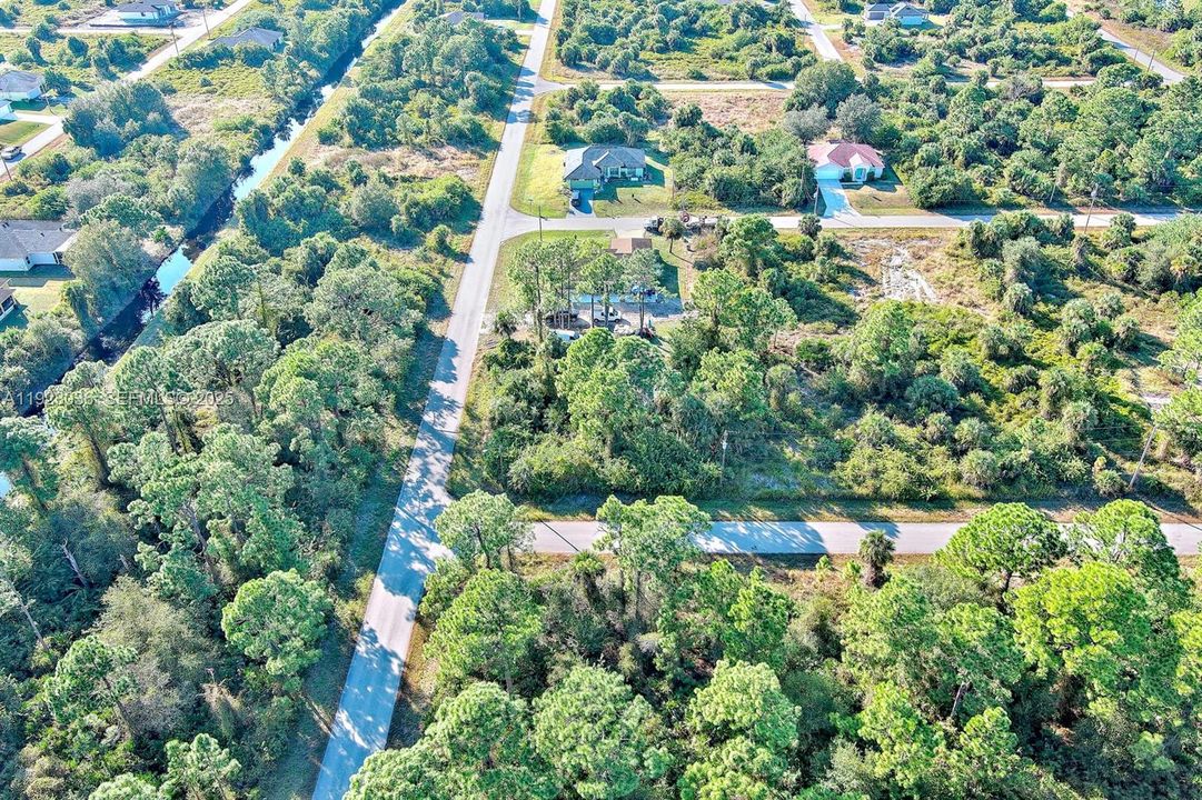 待售: $25,000 (0.27 acres)