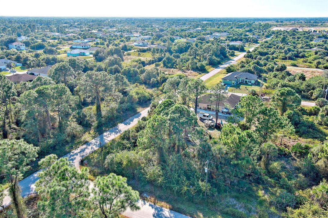 待售: $25,000 (0.27 acres)