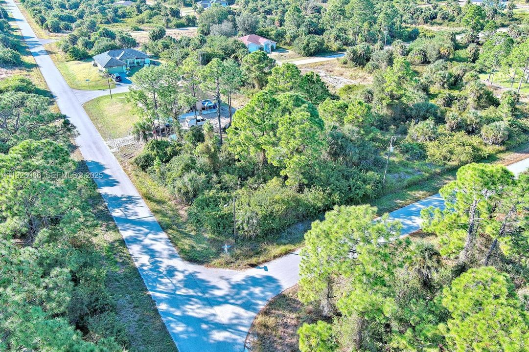 待售: $25,000 (0.27 acres)