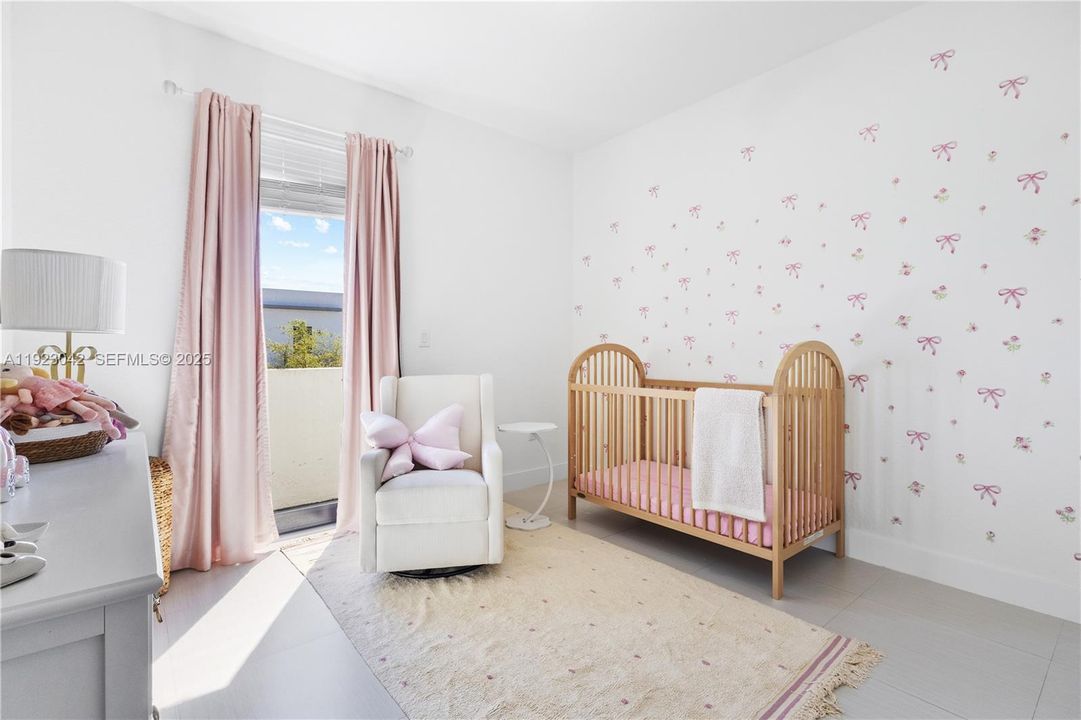 На продажу: $650,000 (3 спален, 3 ванн, 1776 Квадратных фут)