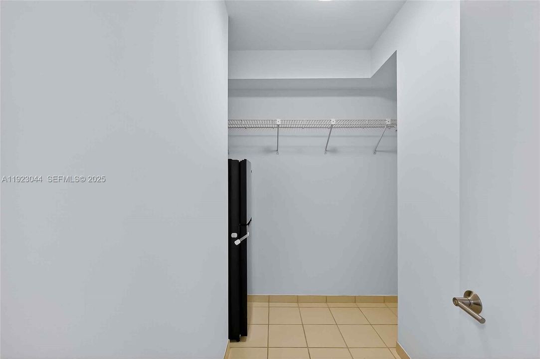 На продажу: $849,000 (3 спален, 3 ванн, 1624 Квадратных фут)