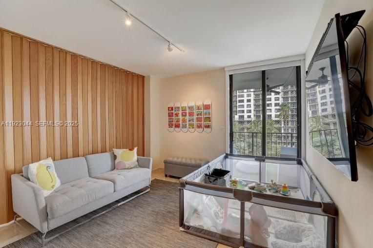 option bedroom 3 open with sliding door- multipurpose