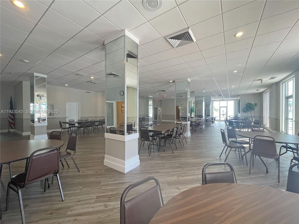 For Sale: $520,000 (2 beds, 2 baths, 1350 Square Feet)