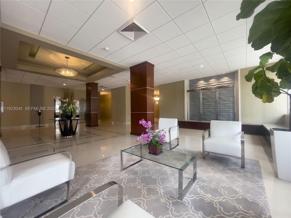 For Sale: $520,000 (2 beds, 2 baths, 1350 Square Feet)