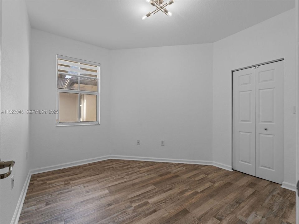 出租: $2,450 (2 贝兹, 2 浴室, 1088 平方英尺)