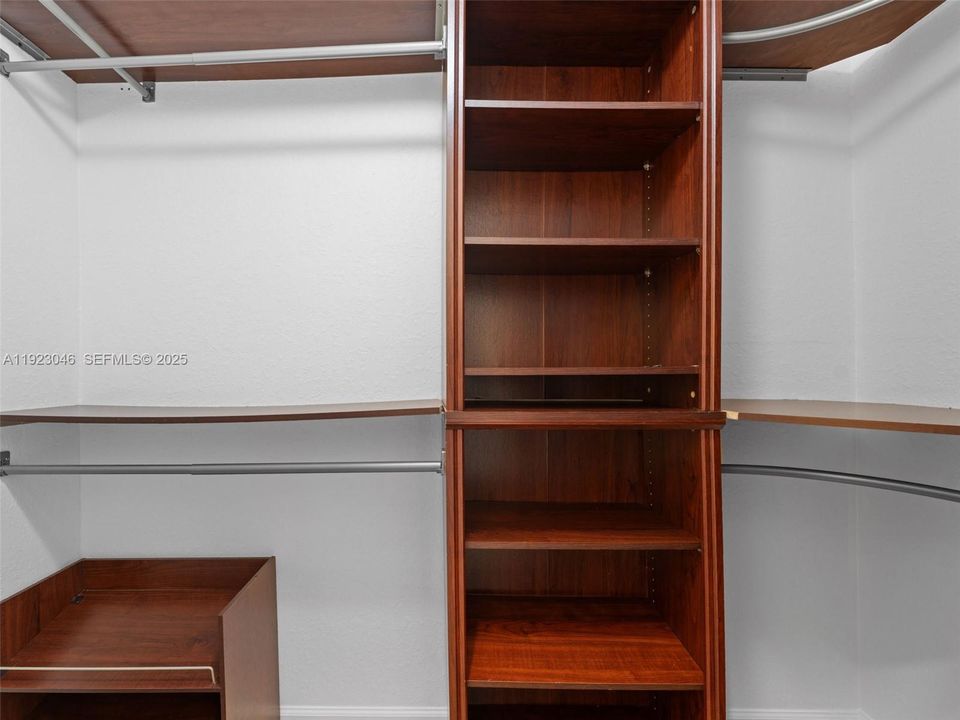 出租: $2,450 (2 贝兹, 2 浴室, 1088 平方英尺)