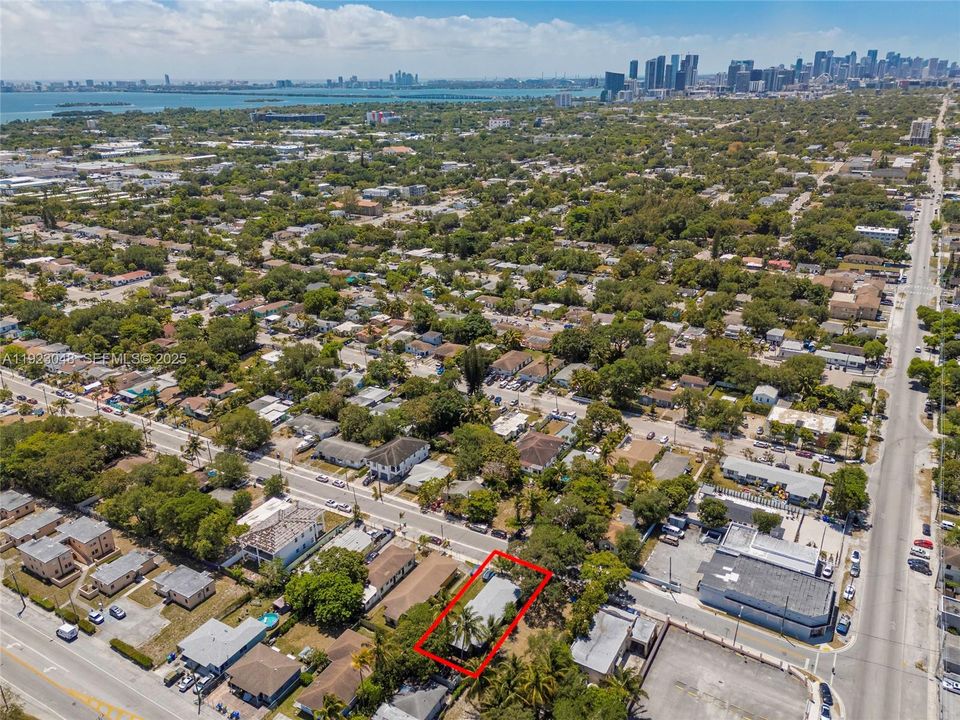 待售: $575,000 (0 贝兹, 0 浴室, 1650 平方英尺)