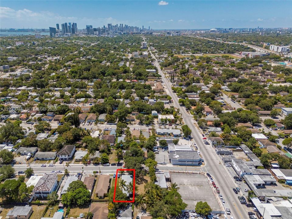 待售: $575,000 (0 贝兹, 0 浴室, 1650 平方英尺)