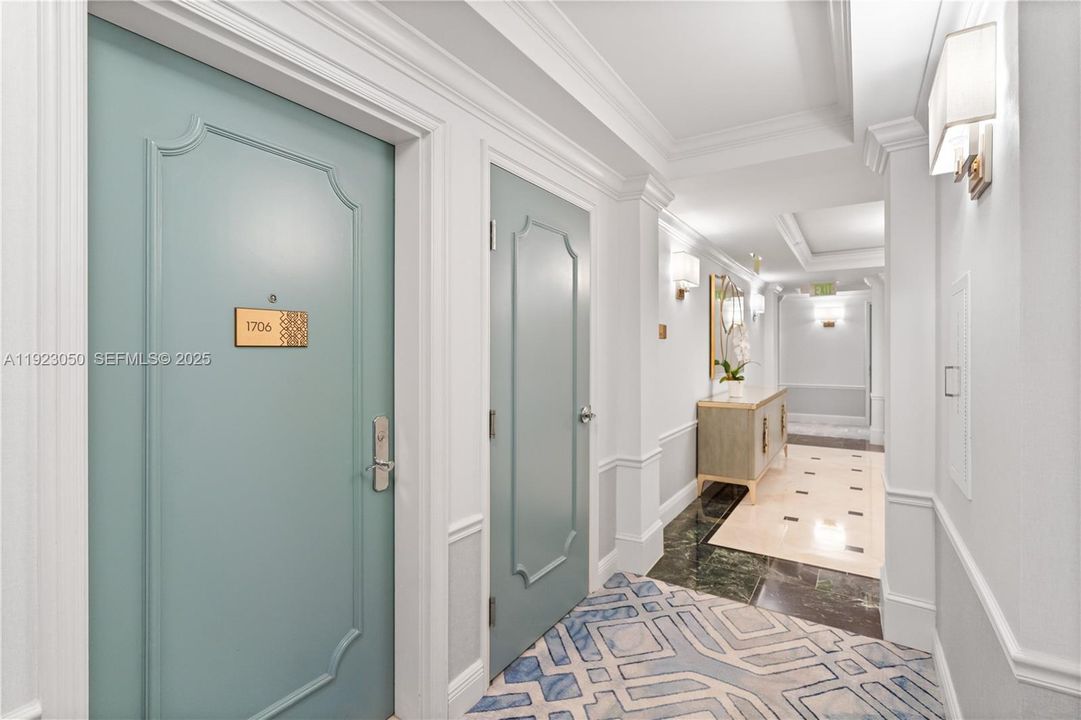 出租: $7,500 (1 贝兹, 1 浴室, 938 平方英尺)