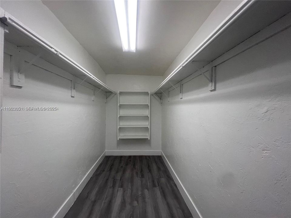 В аренду: $1,650 (1 спален, 1 ванн, 2253 Квадратных фут)