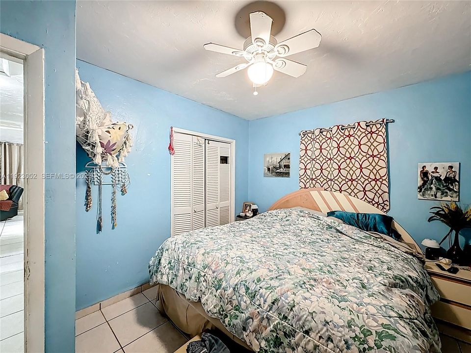 For Sale: $499,000 (4 beds, 2 baths, 1711 Square Feet)