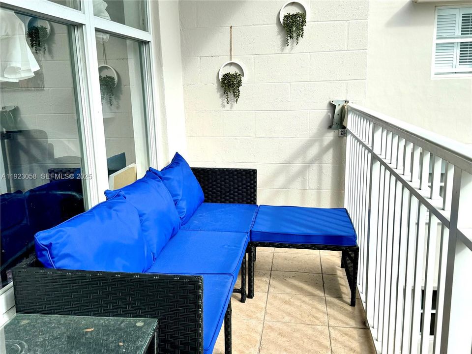 En Venta: $299,999 (1 camas, 1 baños, 730 Pies cuadrados)