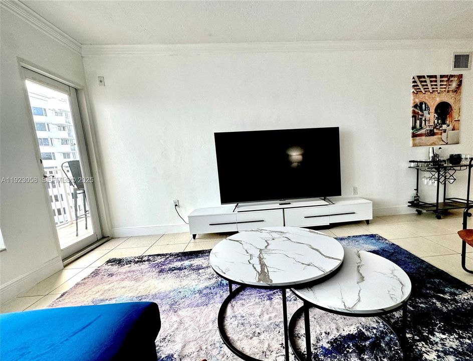 En Venta: $299,999 (1 camas, 1 baños, 730 Pies cuadrados)