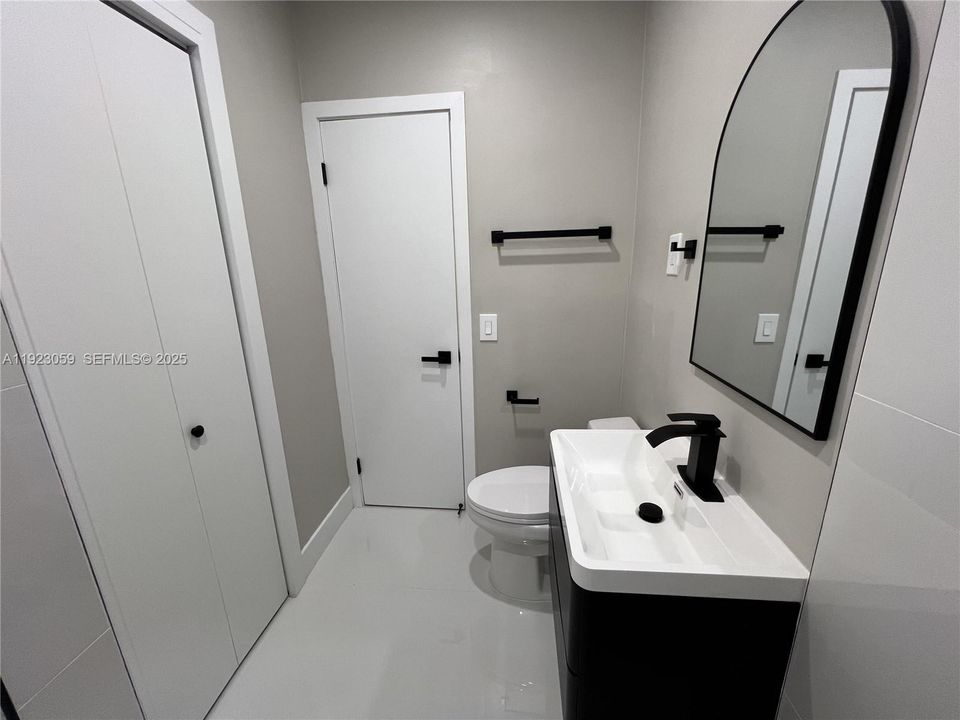 For Sale: $544,000 (3 beds, 2 baths, 1047 Square Feet)