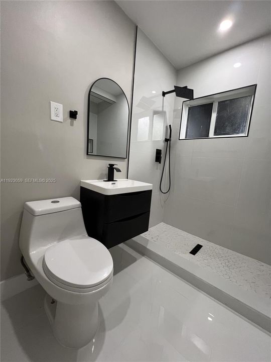 For Sale: $544,000 (3 beds, 2 baths, 1047 Square Feet)