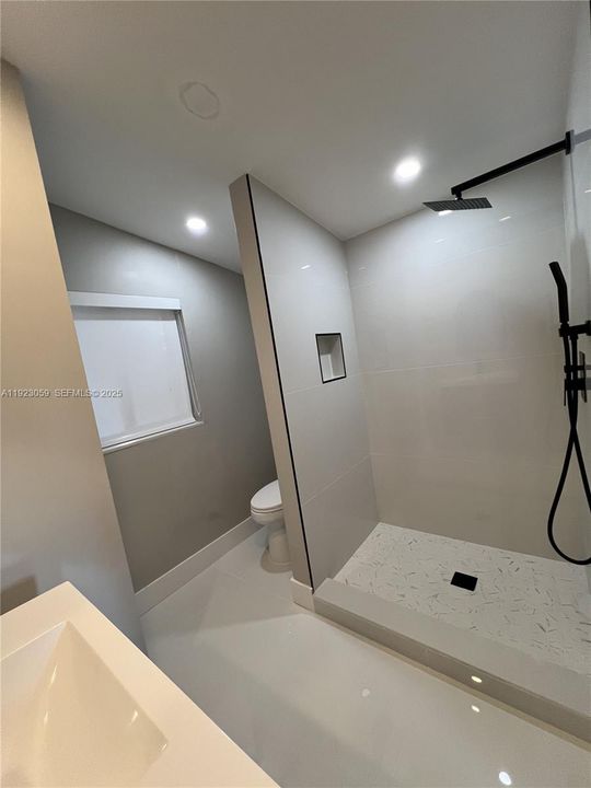 For Sale: $544,000 (3 beds, 2 baths, 1047 Square Feet)