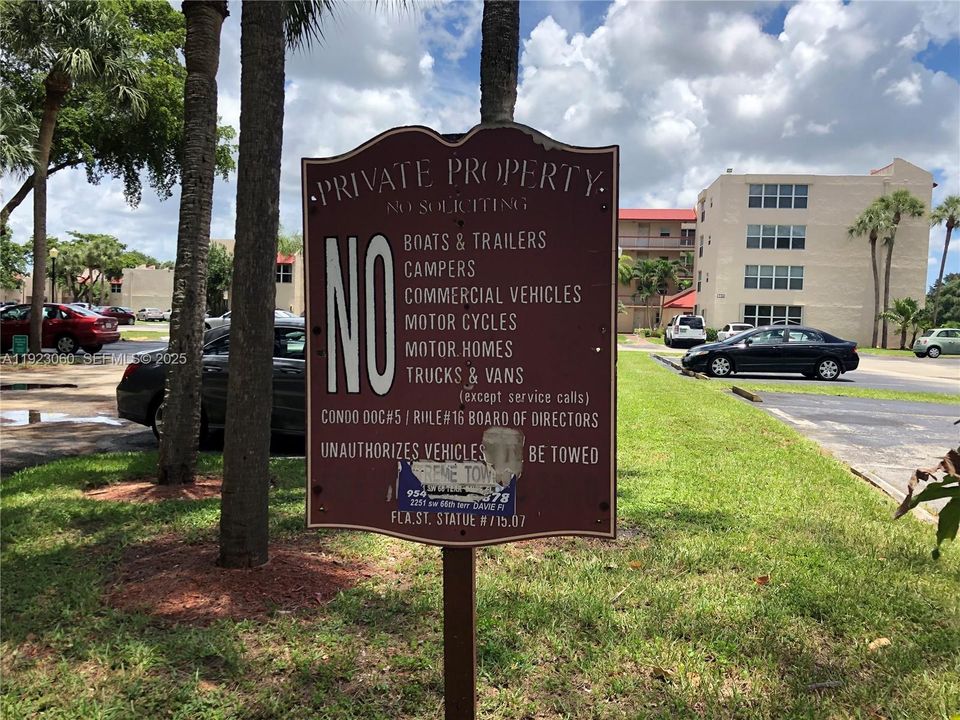 For Rent: $2,050 (2 beds, 2 baths, 1050 Square Feet)