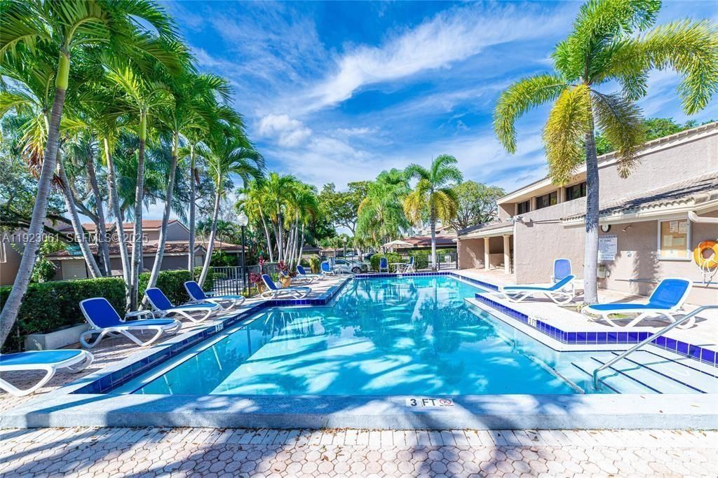 待售: $374,900 (3 贝兹, 2 浴室, 1615 平方英尺)