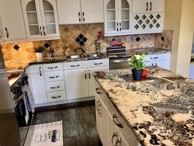 На продажу: $195,000 (3 спален, 2 ванн, 1770 Квадратных фут)