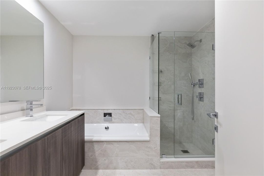 For Sale: $2,599,900 (3 beds, 4 baths, 2365 Square Feet)