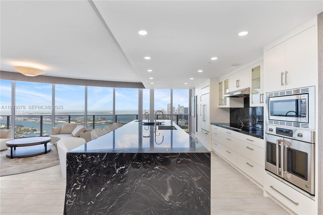 For Sale: $2,599,900 (3 beds, 4 baths, 2365 Square Feet)