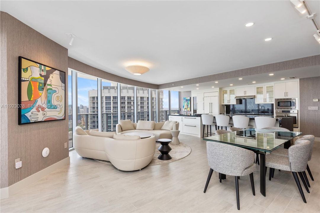 For Sale: $2,599,900 (3 beds, 4 baths, 2365 Square Feet)