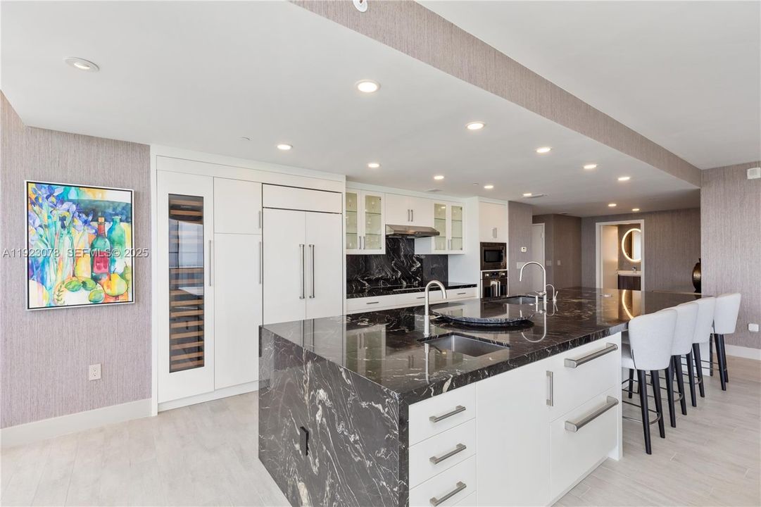 For Sale: $2,599,900 (3 beds, 4 baths, 2365 Square Feet)