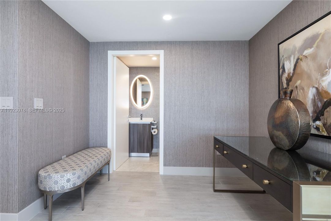 For Sale: $2,599,900 (3 beds, 4 baths, 2365 Square Feet)