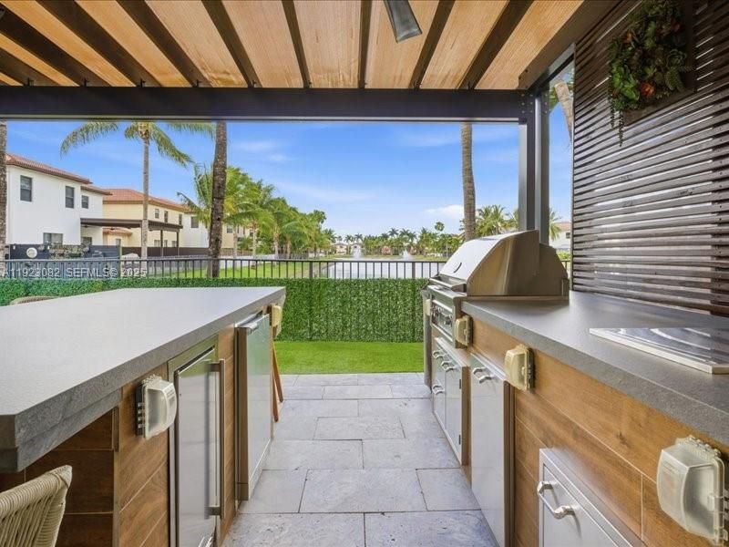 For Sale: $1,320,000 (5 beds, 5 baths, 4159 Square Feet)