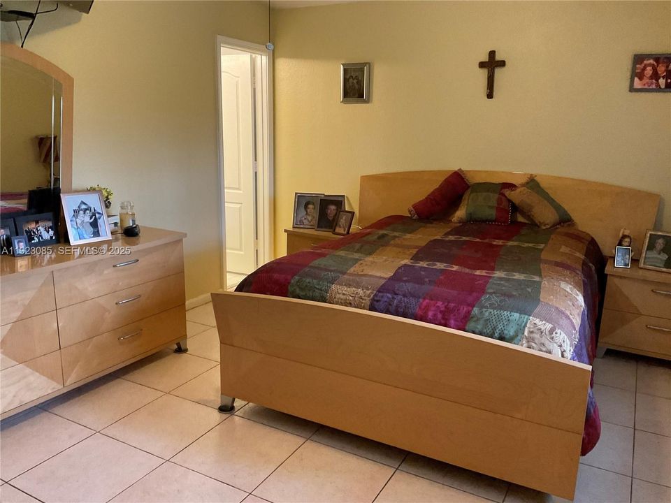 待售: $535,000 (3 贝兹, 2 浴室, 1492 平方英尺)