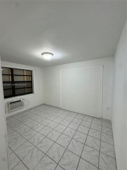 For Sale: $739,000 (5 beds, 6 baths, 2146 Square Feet)