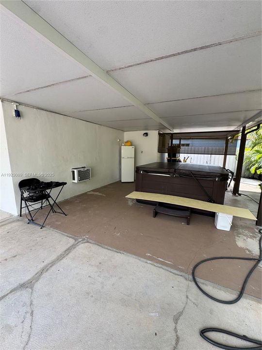 For Sale: $739,000 (5 beds, 6 baths, 2146 Square Feet)