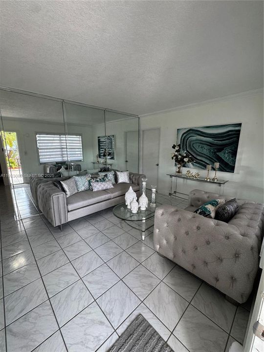 For Sale: $739,000 (5 beds, 6 baths, 2146 Square Feet)