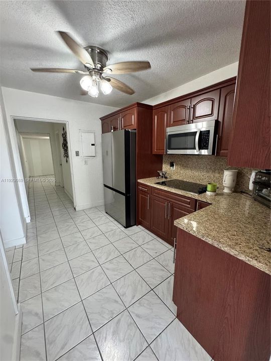 For Sale: $739,000 (5 beds, 6 baths, 2146 Square Feet)