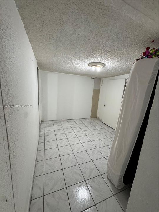 For Sale: $739,000 (5 beds, 6 baths, 2146 Square Feet)