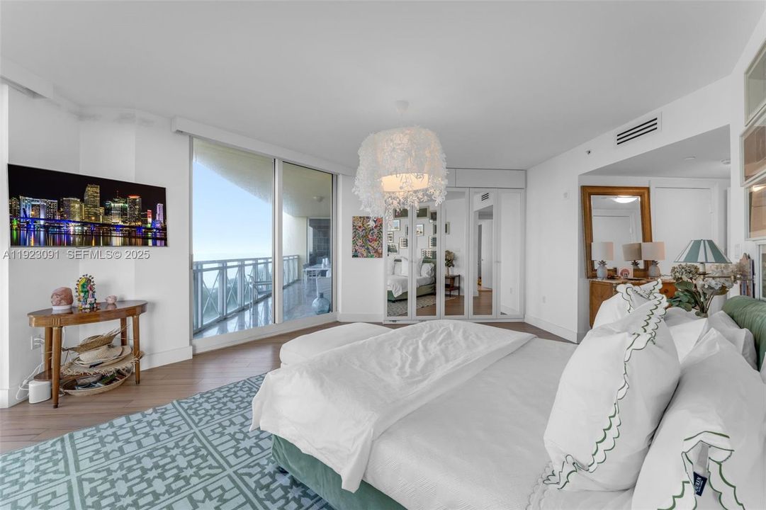 For Rent: $18,000 (3 beds, 4 baths, 2840 Square Feet)