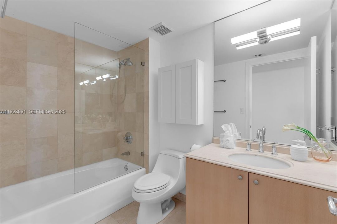 For Rent: $18,000 (3 beds, 4 baths, 2840 Square Feet)