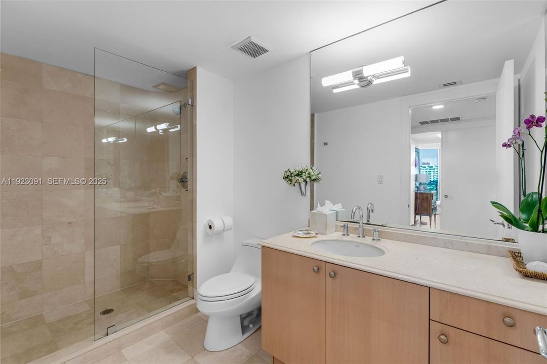 For Rent: $18,000 (3 beds, 4 baths, 2840 Square Feet)