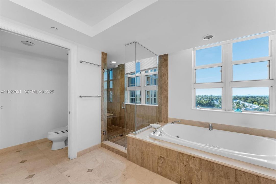 For Rent: $18,000 (3 beds, 4 baths, 2840 Square Feet)