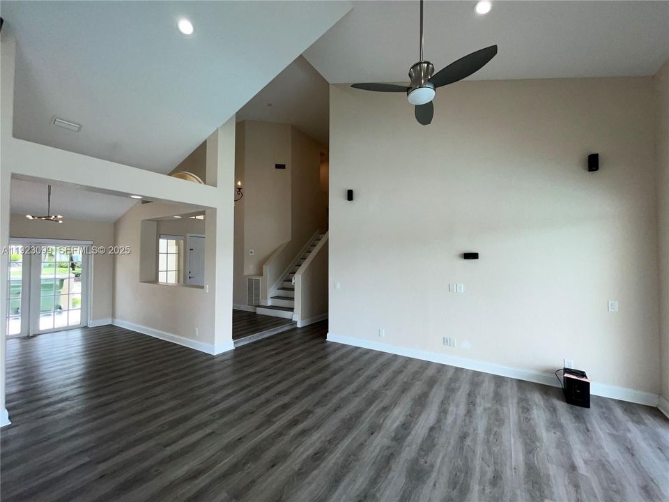 For Rent: $7,300 (5 beds, 3 baths, 2953 Square Feet)