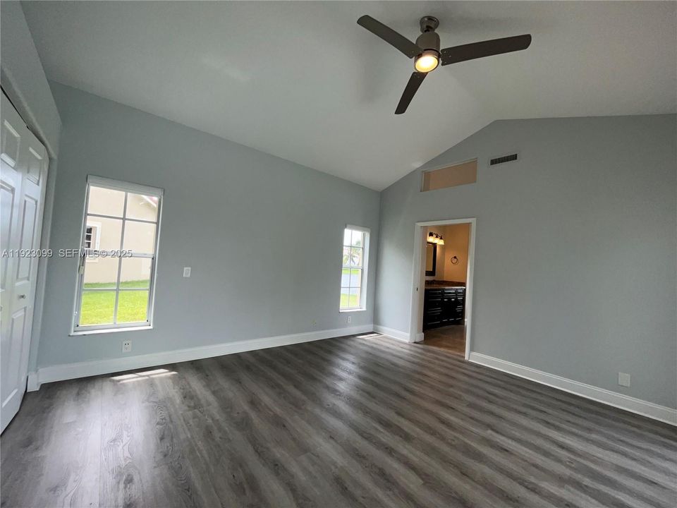 For Rent: $7,300 (5 beds, 3 baths, 2953 Square Feet)