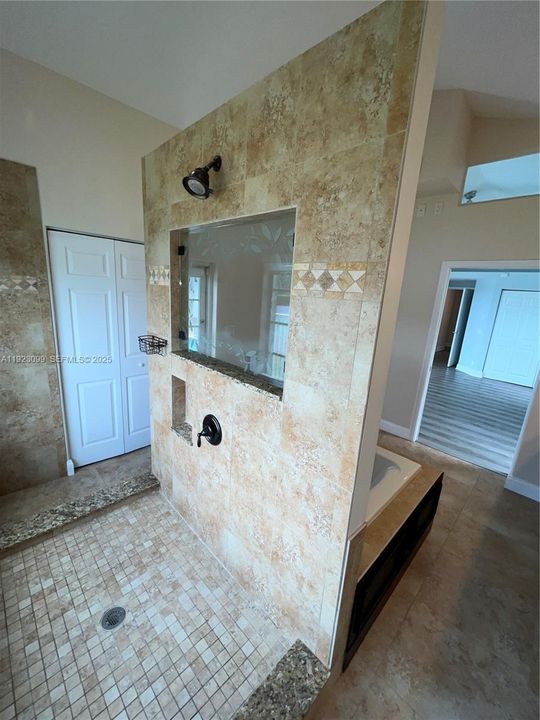 For Rent: $7,300 (5 beds, 3 baths, 2953 Square Feet)