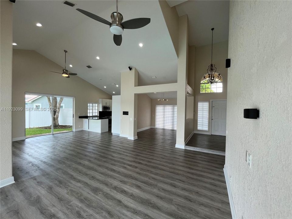 For Rent: $7,300 (5 beds, 3 baths, 2953 Square Feet)