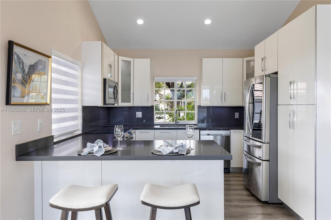 For Rent: $7,300 (5 beds, 3 baths, 2953 Square Feet)