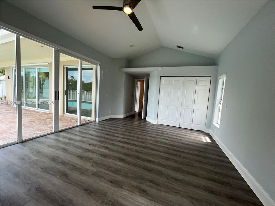 For Rent: $7,300 (5 beds, 3 baths, 2953 Square Feet)