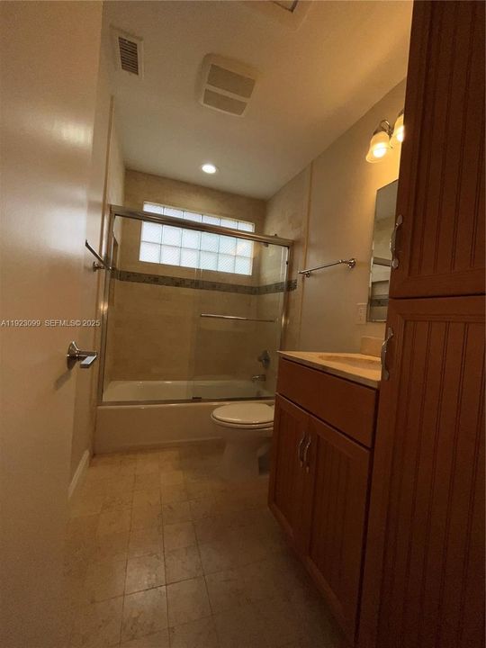 For Rent: $7,300 (5 beds, 3 baths, 2953 Square Feet)