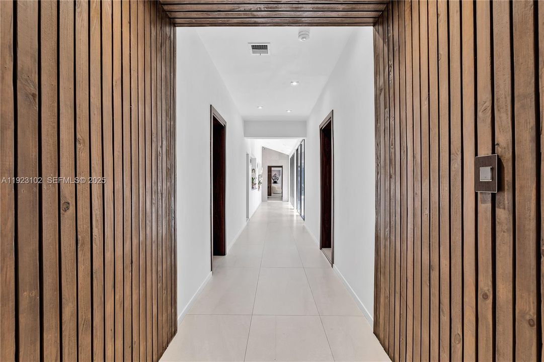 For Rent: $22,000 (3 beds, 3 baths, 2300 Square Feet)